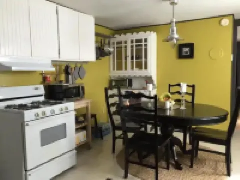 Spacious 1906 Victorian in-law apartment Hoteles en Alameda