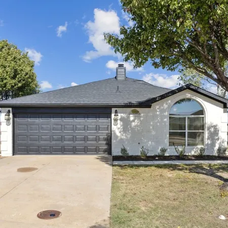 Remodeled Modern Private Boutique Getaway! 3bd/2ba