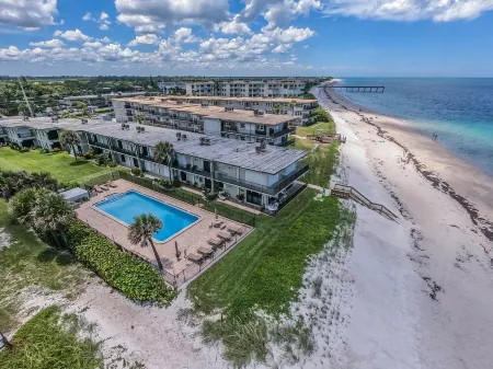 Casa Al Mare – Premier "True Beachfront" Living in Vero Beach!  Steps to Sand!
