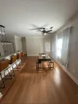 Cozy 2-bedroom condo in amazing Athens with WiFi, AC close to Campus & 5 points