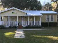 Nature's Gulf Coast Retreat Hotels in Levy County