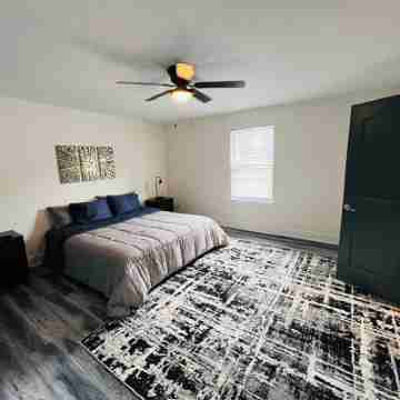 THE BLUE PEARL / UNIT B Rooms