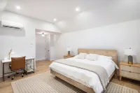 Luxury Escape with Panoramic Mountains Views