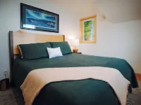 Waterfront Cottage on Kachemak Bay with Breathtaking View Hotels in 