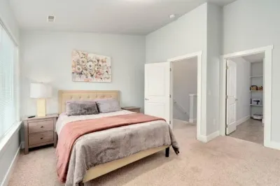 FORD IDAHO CENTER HAPPY PLACE Hotel in zona College of Western Idaho