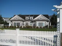 Pristine Year Round Retreat in Private Lewis Bay Compound w/video tour! Hotels in West Yarmouth