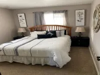 Cozy 2 bedroom home tucked in a quiet neighborhood Hotels near Iowa Speedway