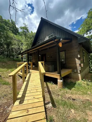 ADULT ONLY Naughty Pines log cabin located in South Charleston, WV Hotels near Walmart Supercenter