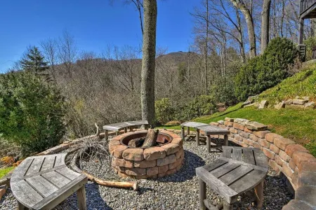 Beautiful Cabin - Hot Tub & Mtn views - 2 min to Banner Elk & 10 min to ski! Отели рядом с достопримечательностью «Колледж Лис-Мак-Рай»