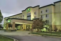 La Quinta Inn & Suites by Wyndham Omaha Airport Downtown