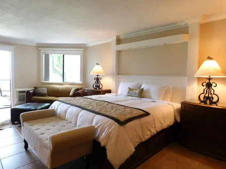 Bigfork Water View Studio Condo