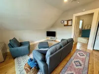 Bradford VT Apt  I-91 Access + Wi-Fi + Parking