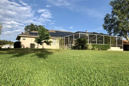 Relax at Southern Exposure in Auburndale with a Pool & 76 Acre Private Lake.