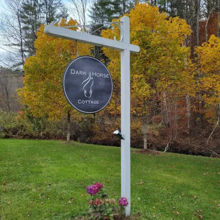 Cozy cottage on the river, minutes from skiing, horse events, and so much more!