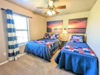 Star Valley cozy log cabin close to the Chickasaw National and Turner Falls Park