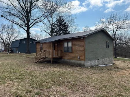 Lake view Stockton cabin.  Close to water. Отели в г. Линн Тауншип