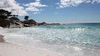 BINALONG BAY COTTAGE 2 bedrooms, 2 bathrooms, amazing views of Binalong Bay