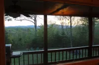 Affordable! Mtn Views, Game Room, Hot Tub, Amenities & More
