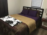 Close to Peoria downtown area, civic center, OSF Hospital, shopping area Hotels in Peoria Heights