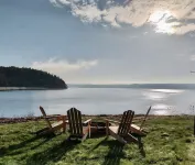 Thorndyke Lodge Beachfront Escape w/ BBQ and firepit
