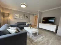 Modern & Cozy Vacation Apartment with Large Terrace and View of the Castle