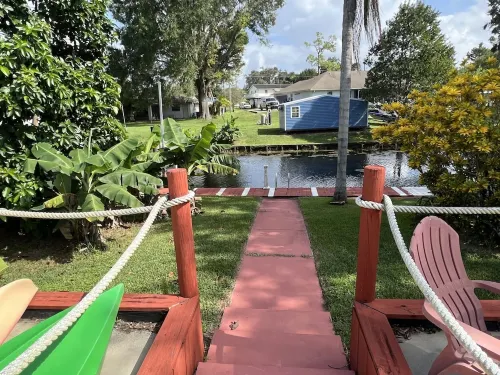 Pool home with access to Lake Huntley