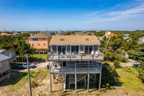 Sleeps 16! 1 Minute Walk To Beach!