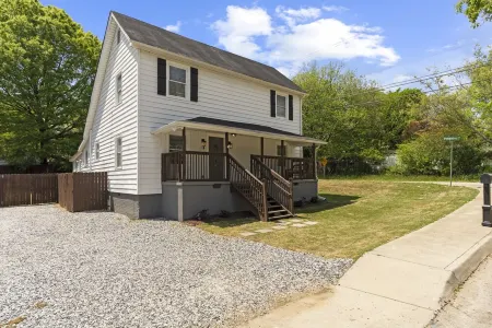 5BR Group Getaway, Pet-Friendly Ideal for Weddings Отели в г. Паркер