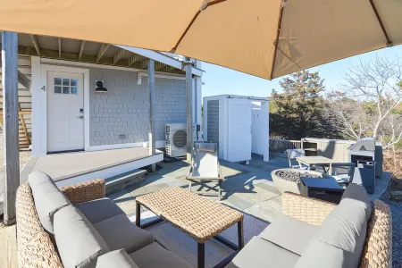 Dune View Studio-For Artists & Family Отели рядом с достопримечательностью «Кейп Код Нешнел Сишор»