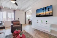 ⚜KingBed⚜55" 4kTV⚜580+Mbps WiFi⚜A/C⚜Parking