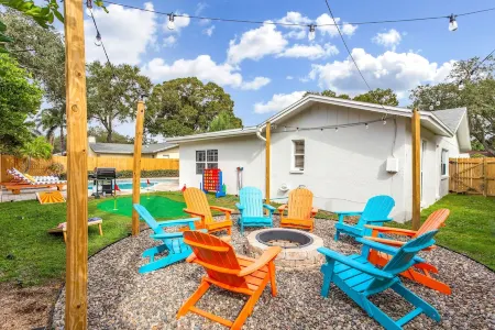 Clearwater Heated Pool, Mini Golf, Game Room!