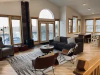 Capitol Reef Home with fast wi-fi and washer/dryer Hotels in Teasdale