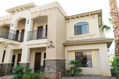 Desert DayDream 1 Bedroom Condo steps away from Old Town La Quinta #244554