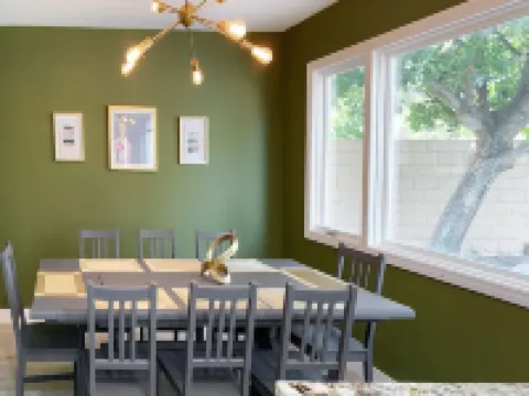 6x3 Lux Villa, 10m2Strip, Pool+Spa+Casita+7carpark