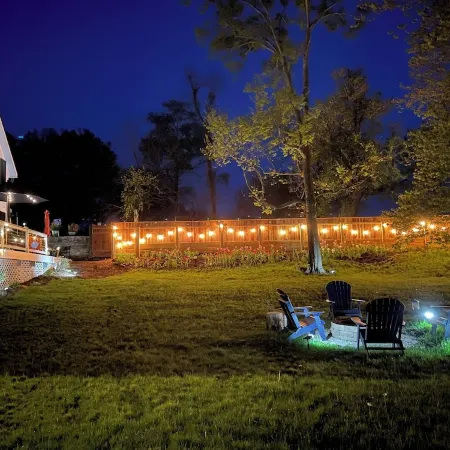 Stylishly restored 1800's historic home- heart of Virginia hunt & wine country!