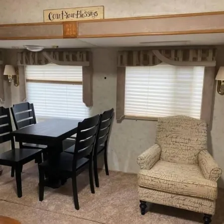 5th Wheel Camper with plenty of outdoor space
