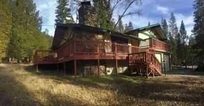 Stay Inside Yosemite National Park! No separate park reservation required. Hotels near Yosemite Cemetery