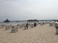 RESIDENZ-MEERESRAUSCHEN vacation apartment with sauna directly on the beach - pure relaxation