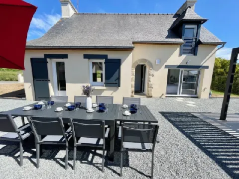 Maison chaleureuse avec Jacuzzi Hôtels à : 