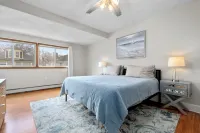 Tufts 3-Bed, 2-Office Home with Laundry