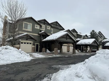 On Pineview Reservoir - just a short walk down the trail to the beach!