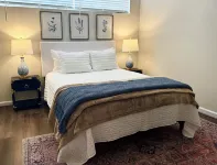Perfect 2BR Condo in Downtown Auburn! 2 min walk to campus + 2 Parking Passes!! Отели рядом с достопримечательностью «Шоппинг-центр Юниверсити Кроссинг»