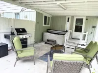 MicStay.Music House.Sleeps 9+.Private hot tub.Family Fun