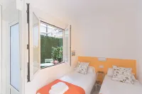 CONCHA CITY CENTER, FREE PARKING! Top location. Air Conditioning !