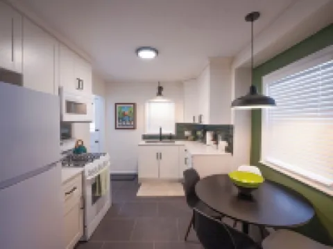 Feels like Home // Fast Wifi // Close to the Airport Hotels in Richfield