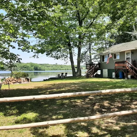 Sunrise Views Cabin with AC, Game Room & Bar