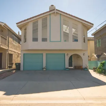 MODERN SILVER STRAND BEACH HOUSE STEP2SAND SLEEPS 10