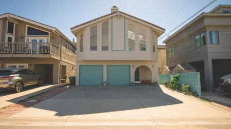 MODERN SILVER STRAND BEACH HOUSE STEP2SAND SLEEPS 10