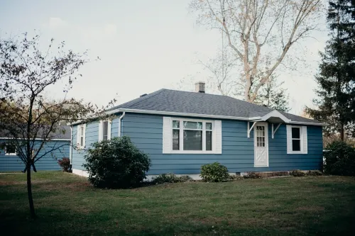 Lincoln House.  Short distance from Lake Michigan and downtown