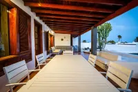 OPPORTUNITY! Stunning exclusive Villa next to the sea